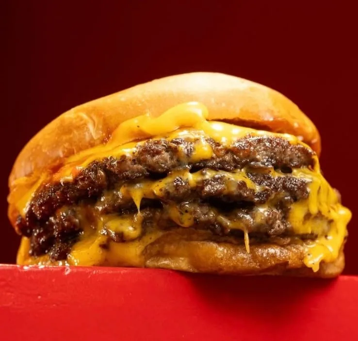 Hamburguesa con queso triple